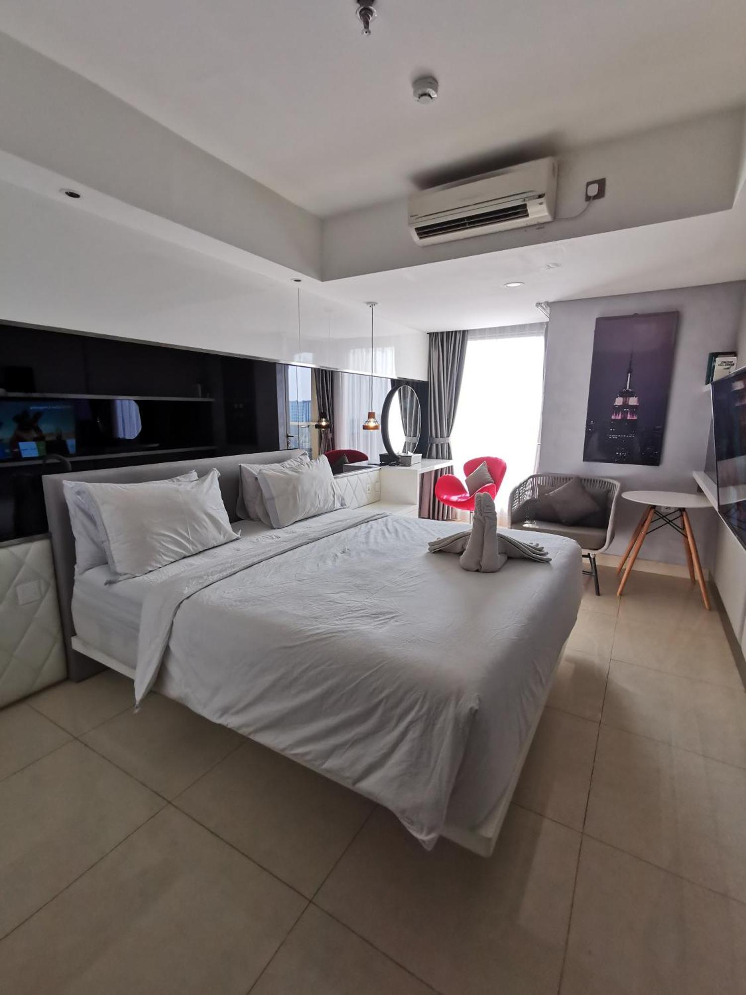 Residence Warhol Simpang Lima Semarang Luaran gambar