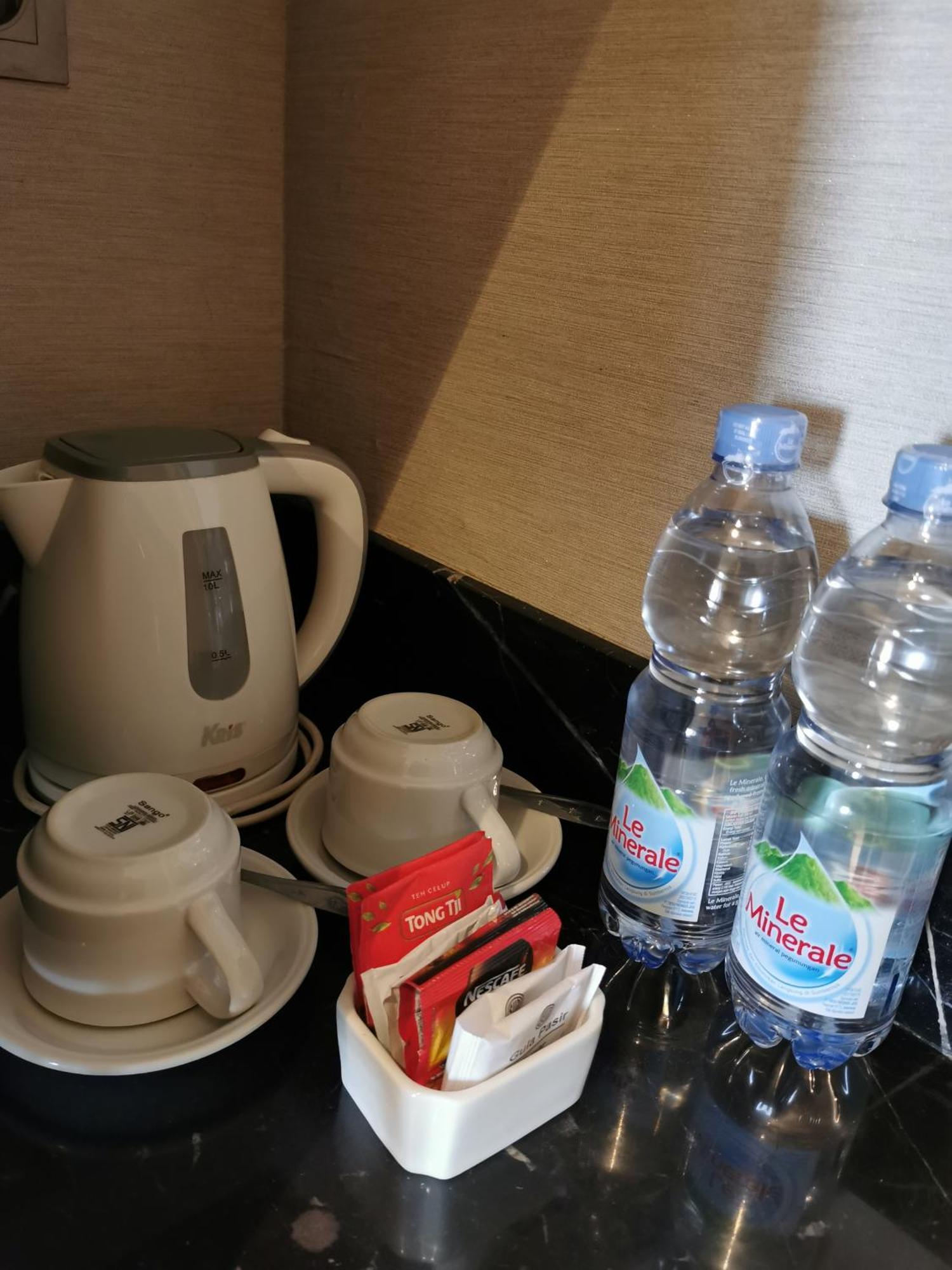 Residence Warhol Simpang Lima Semarang Luaran gambar